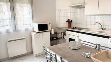 Refrigerador y microondas