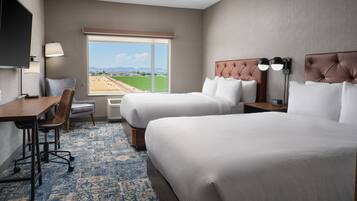 Een strijkplank/strijkijzer, gratis babybedden, gratis wifi, beddengoed