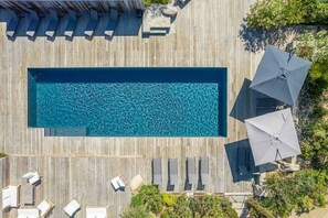 Piscine extérieure, piscine chauffée