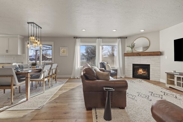 Living area - Modern Farmhouse Retreat | 5BR | With Pool Views (Meridian)