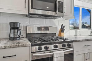 Private kitchen - Modern Farmhouse Retreat | 5BR | With Pool Views (Meridian)