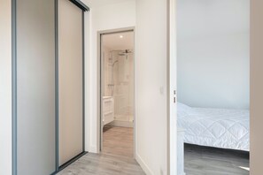 1 bedroom, iron/ironing board, free WiFi