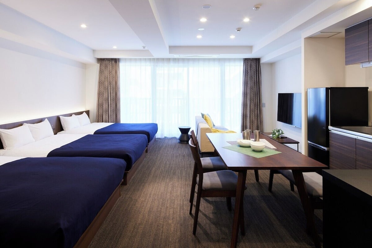 Chambre Familiale, non-fumeurs (58sqm, 8 people) | Rideaux occultants, Wi-Fi gratuit, draps fournis