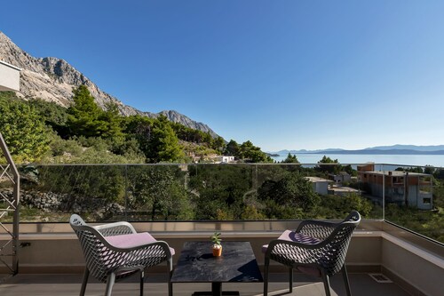 Luxury Apartment Podgora-Zora