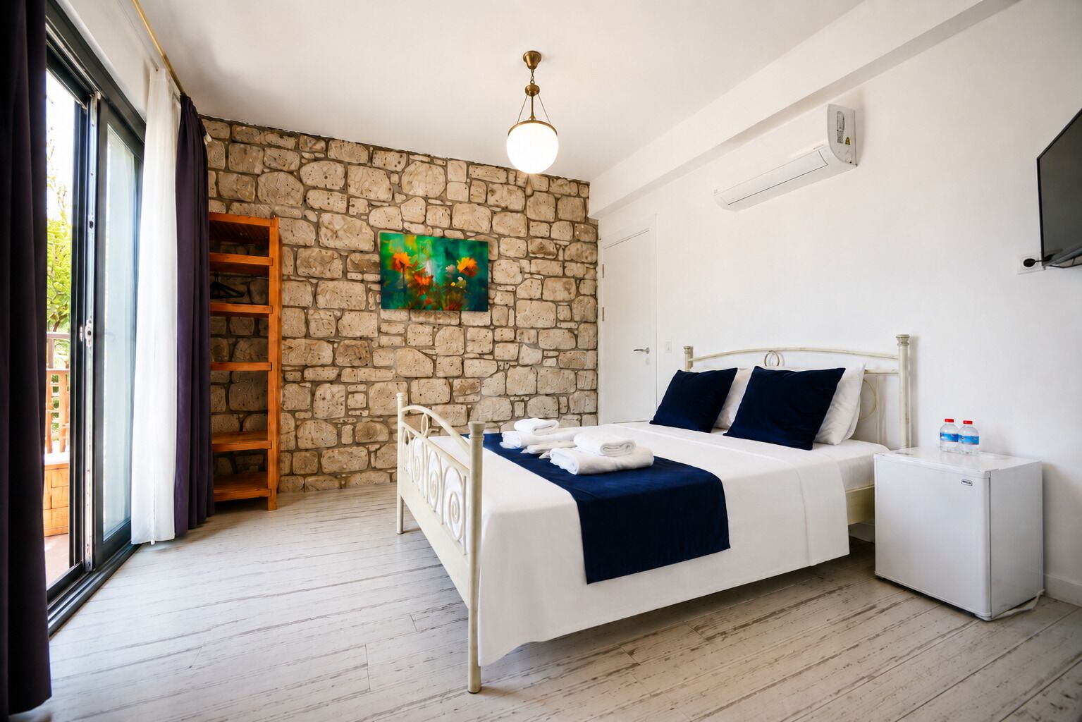 Quarto superior (2) | Roupas de cama premium, frigobar, quartos à prova de som