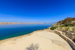 Exterior - Beachfront House Nada (Karlobag)