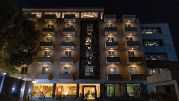 Fachada de la propiedad