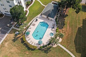 Exterior - Ocean Drive. 3 bedroom. Gated community. Walking distance to beach. (North Myrtle Beach)