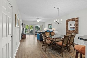 Interior - Ocean Drive. 3 bedroom. Gated community. Walking distance to beach. (North Myrtle Beach)