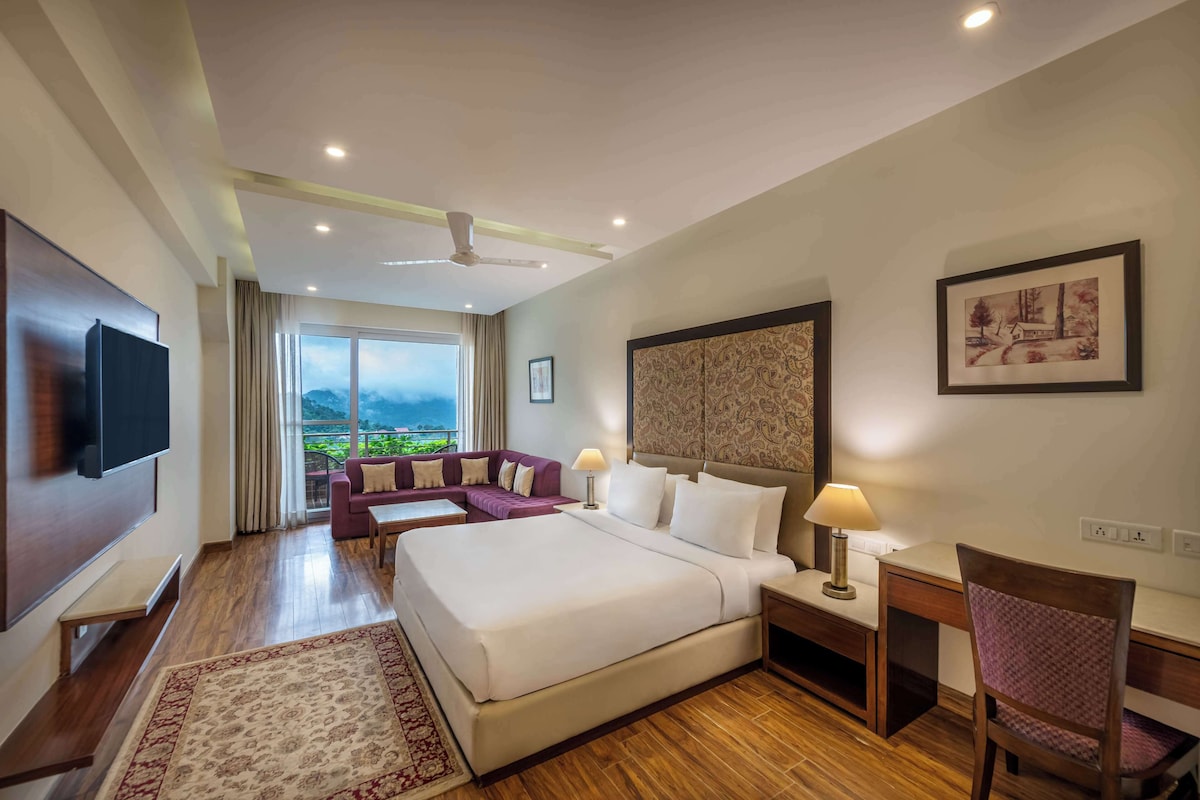 Pillow-top beds, minibar, in-room safe, desk
