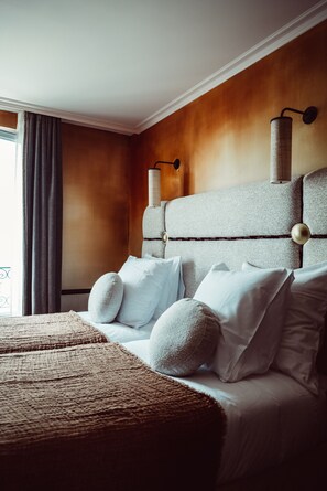 Superior Twin Room | Premium bedding, desk, blackout drapes, soundproofing - Babel Belleville (Paris)