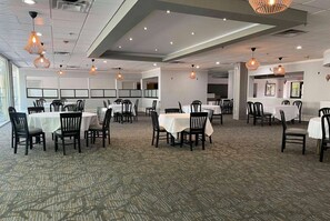 Free daily continental breakfast - Wingate Houston near NRG Park/Medical Center (Houston)