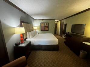 Room, 1 King Bed, Non Smoking | Desk, laptop workspace, blackout drapes, iron/ironing board - Wingate Houston near NRG Park/Medical Center (Houston)