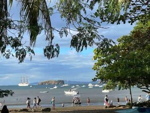 Unclassified image, 2 of 47, button