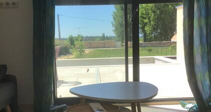 NEW AIR-CONDITIONED VILLA