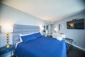 2 habitaciones, tabla de planchar con plancha, wifi y ropa de cama 