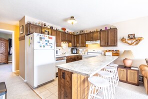 Fridge, microwave, oven, stovetop - Centrally Located Condo w/ Private Balcony & Mountain Views! Close to Skiing (Dillon)