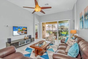 TV, videogames, DVD player, aparelho de som