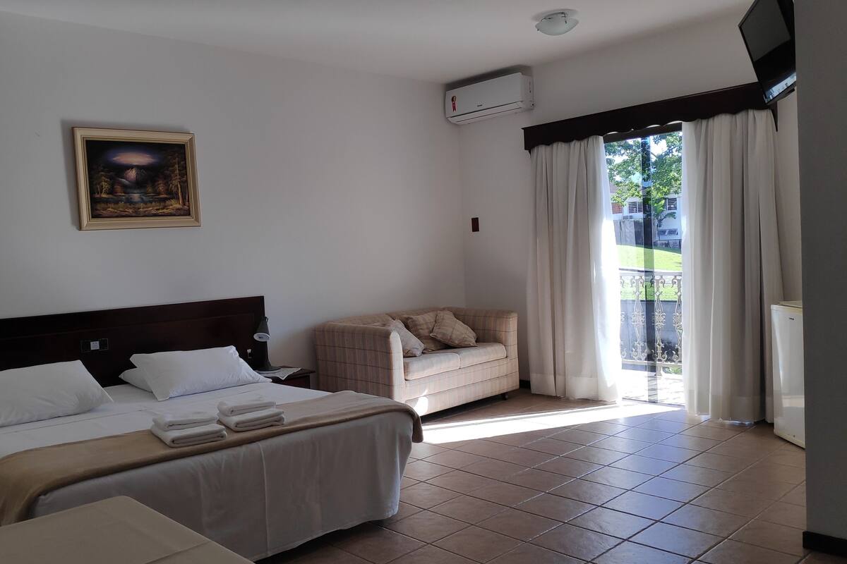 Quarto casal standard | Frigobar, Wi-Fi de cortesia, roupa de cama