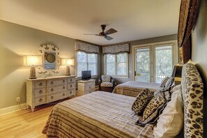5 Schlafzimmer, Bügeleisen/Bügelbrett, Internetzugang, Bettwäsche
