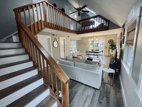 Laid-Back OBX Retreat with Hammocks,Foosball & Bikes