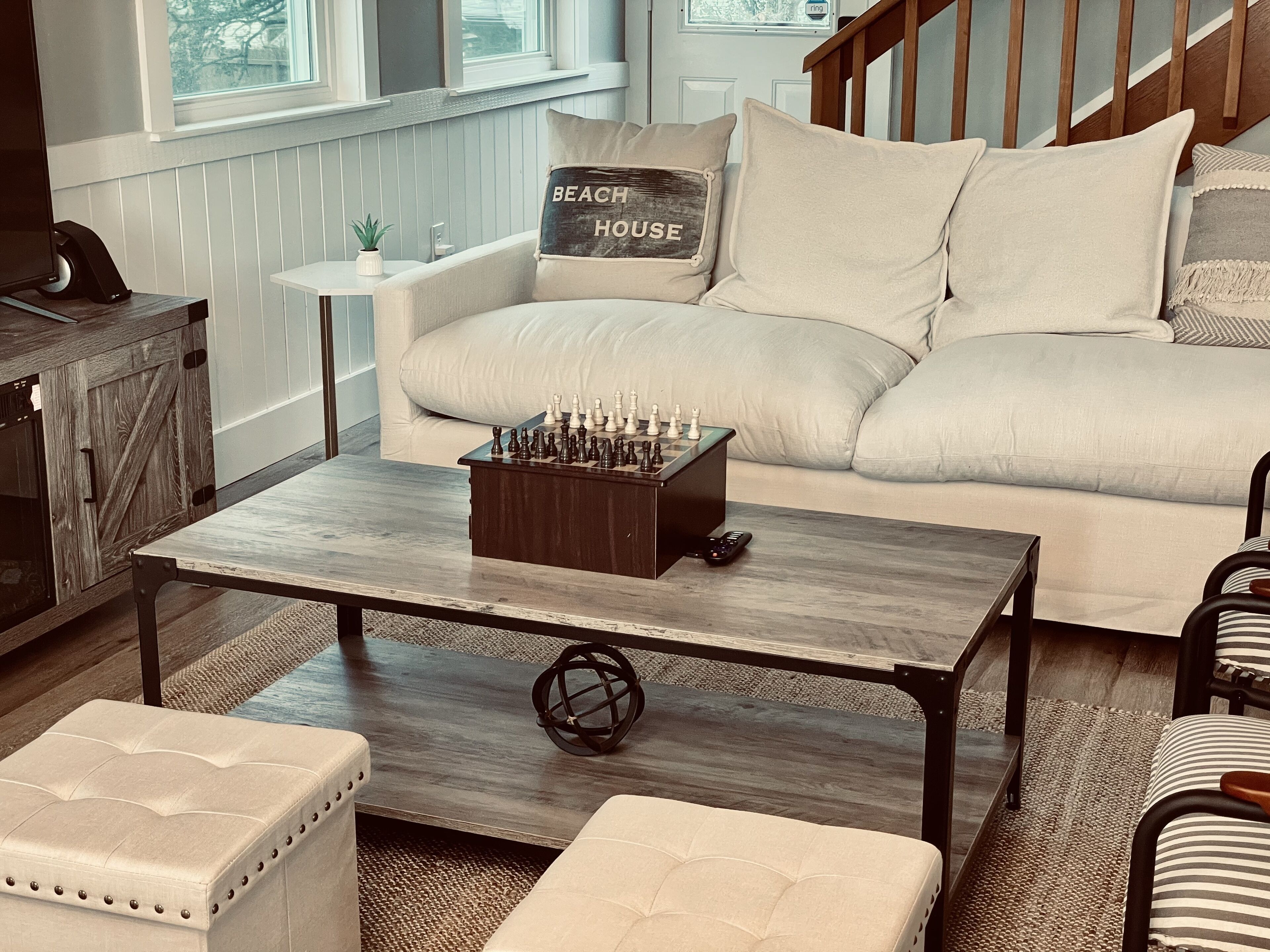 TV connectée, cheminée, baby-foot, table de tennis de table