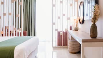 Deluxe kamer (Family) | 1 slaapkamer, luxe beddengoed, een kluis op de kamer, een bureau