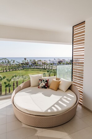 Junior Suite Sea View | 1 bedroom, premium bedding, in-room safe, desk - At Herbal Boutique Hotel & Spa (Paralimni)