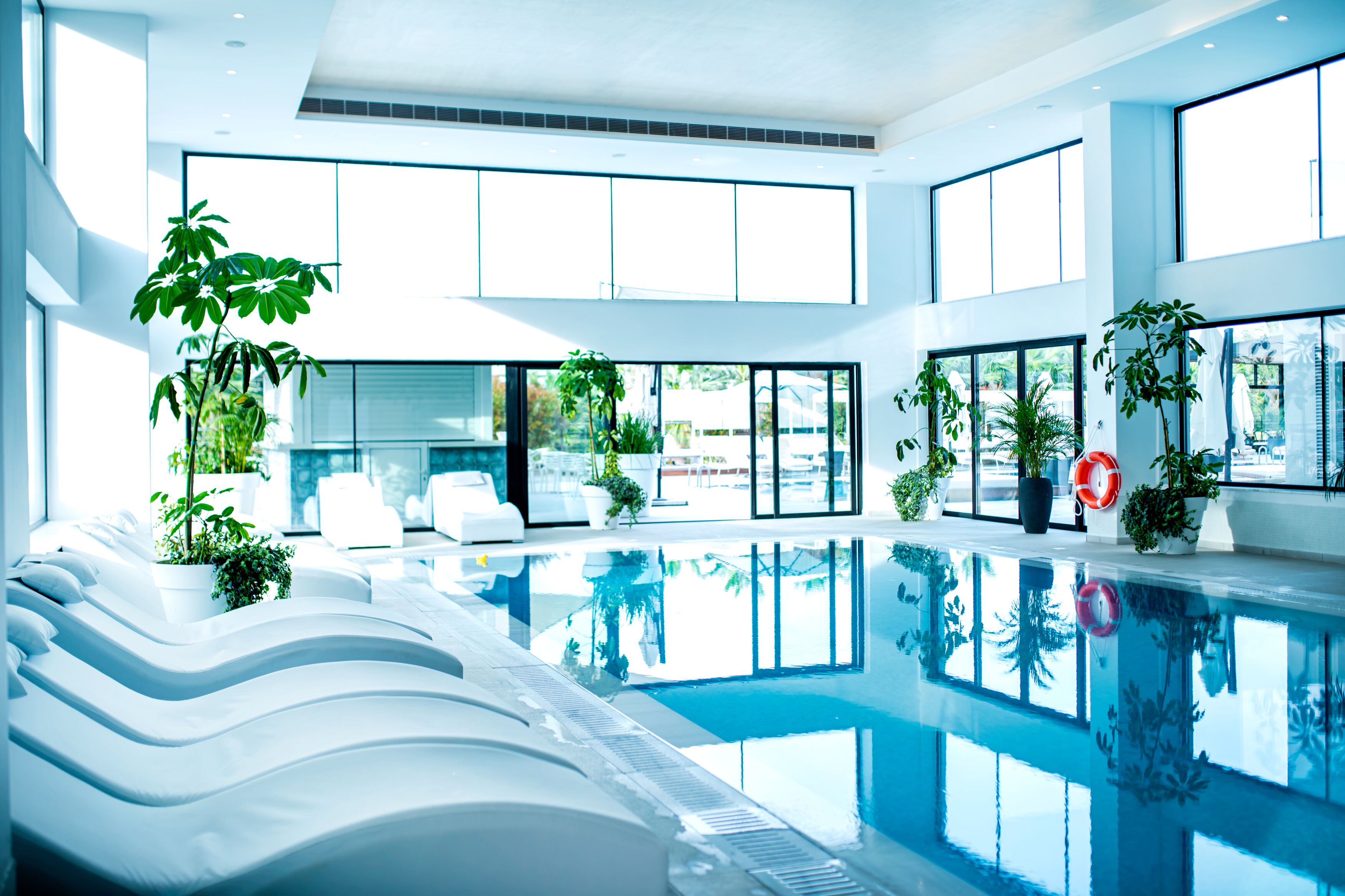 Bồn tắm spa trong nhà