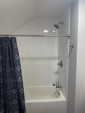 ヘアドライヤー、タオル