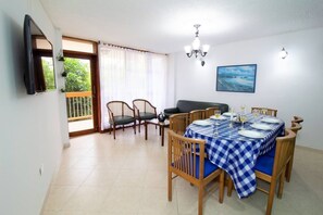 Dining - Apartamento 3 Dormitorios - Cerca al Mar (Gaira)