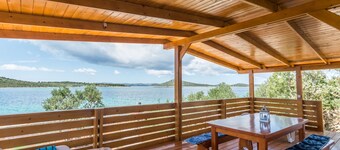 Mobile Home Rock Rose 2