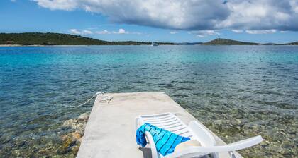 Mobile Home Rock Rose 2