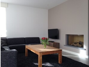 Smart TV, DVD player, books, music library - Vakantiewoning Yerseke (Yerseke)