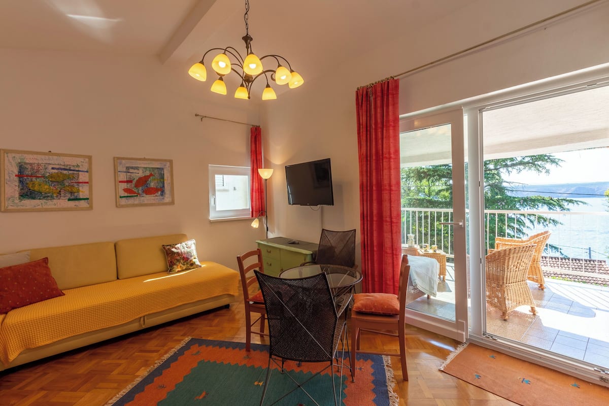 Apartment (A1) | Ruang tamu