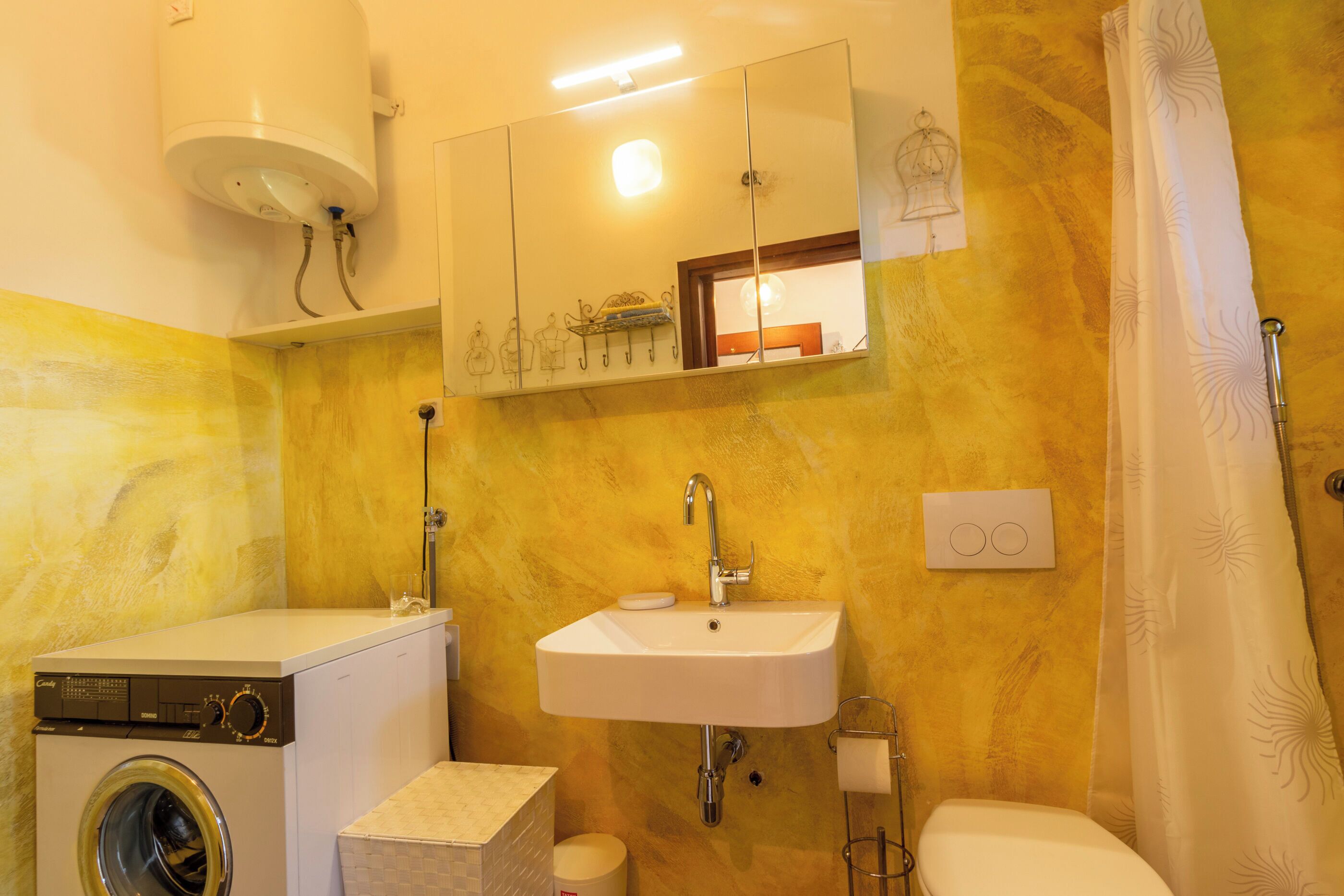 Apartment (A1) | Bathroom