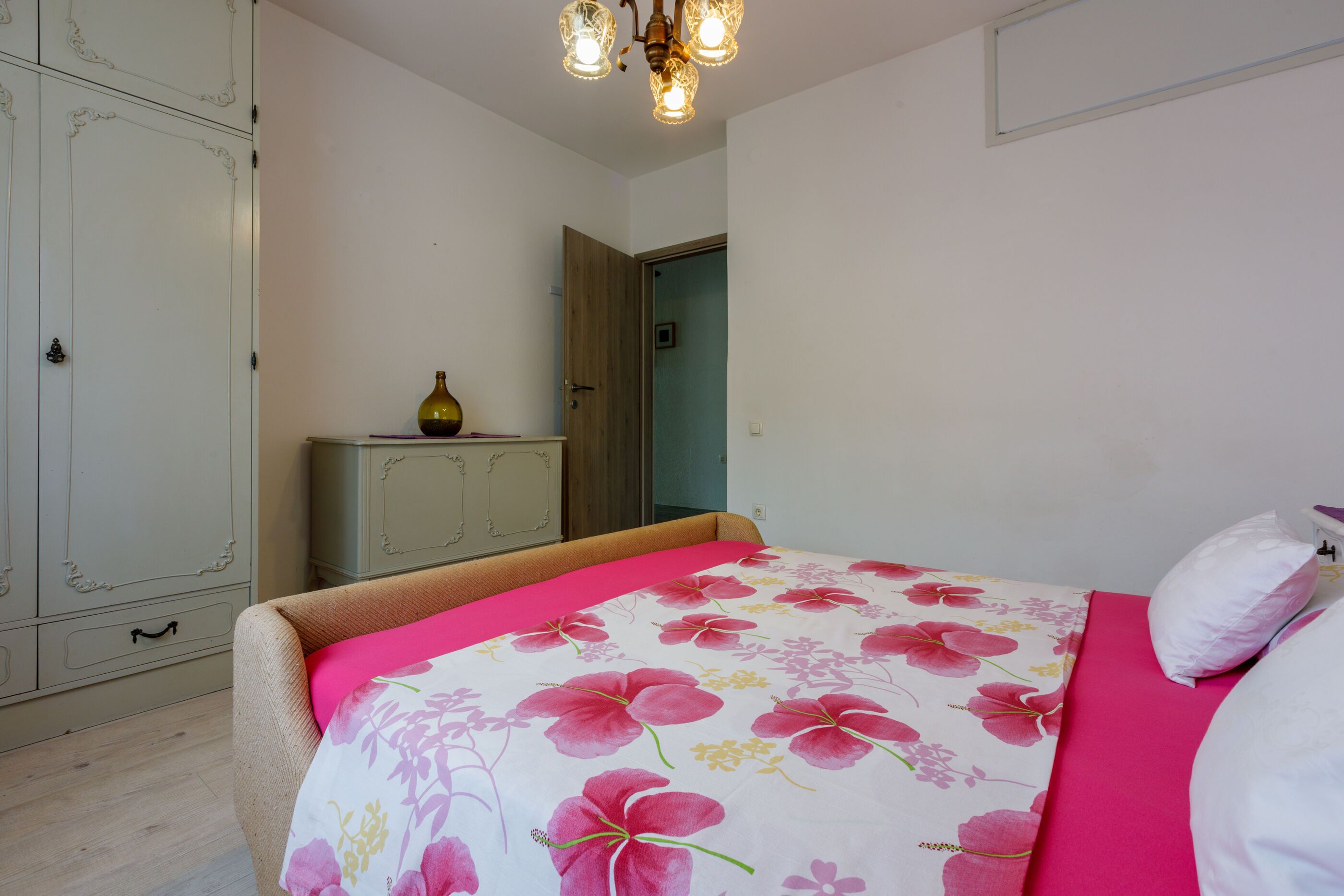 2 Schlafzimmer, Bügeleisen/Bügelbrett, kostenloses WLAN