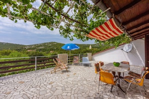 Terrace/patio - Apartments Ledy (Novi Vinodolski)