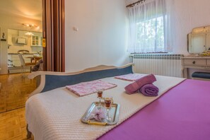 2 chambres, fer et planche à repasser, Wi-Fi gratuit