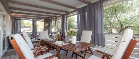 House | Terrace/patio