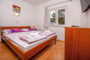 Apartment (A2) | 2 bedrooms, free WiFi - Apartment Seafront Apartments (Rogoznica)