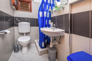 Apartment (A2) | Bathroom | Shower - Apartment Seafront Apartments (Rogoznica)