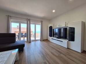 Apartment (A3) | Living room - Apartments Kulas (Novi Vinodolski)