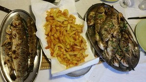餐饮