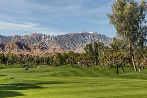 Golf - Coachella Music Festival 2022 Condo at Marriott Desert Springs Villa II Resort (Palm Desert)