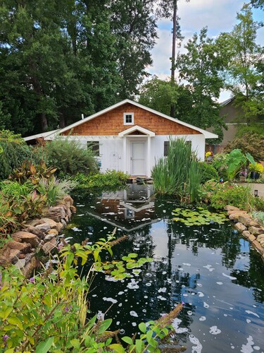 Water Feature Cottage