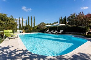 Utomhuspool