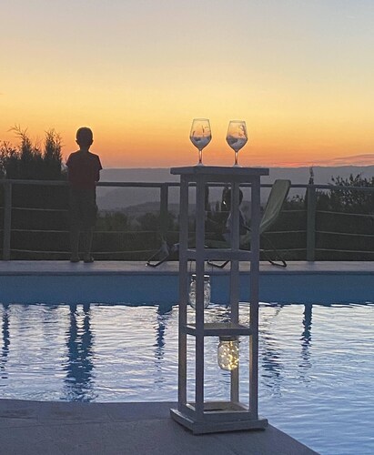 Huoneistot kauniissa talo uima-allas