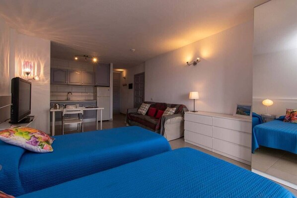 In-room safe, iron/ironing board, free WiFi, bed sheets