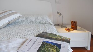Unclassified image, 5 of 26, button - Appartamento Flores - Rebomaholidays (Toscolano Maderno)